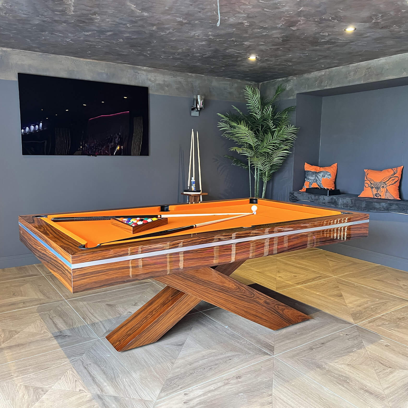Cue-King Equilibrium Pool Table (Fully Customisable)